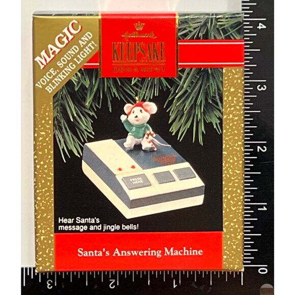 1992 HALLMARK KEEPSAKE ORNAMENT QLX724-1 SANTA'S ANSWERING MACHINE MOUSE CANDY - Picture 2 of 8